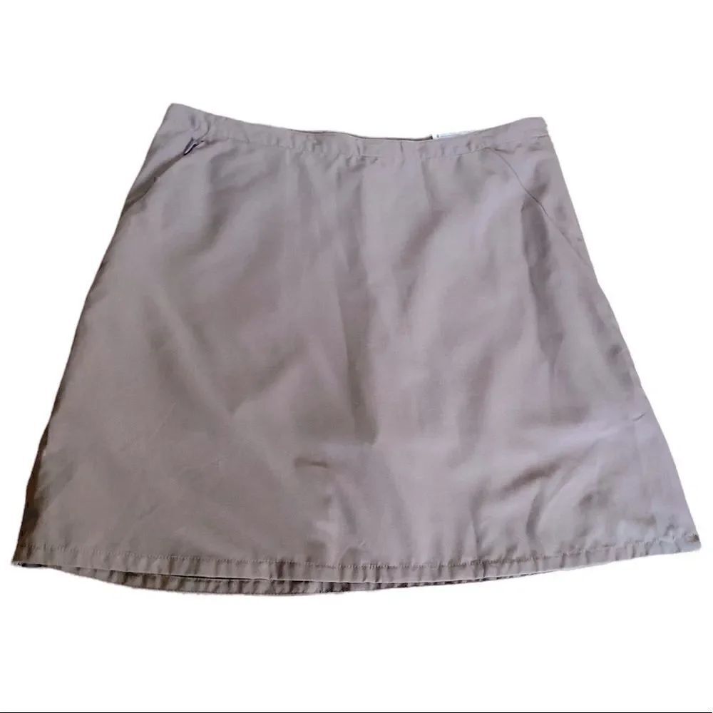 Patagonia Women's Dunway Skort Mini Skirt Side Hem Zip Size 10 NWT